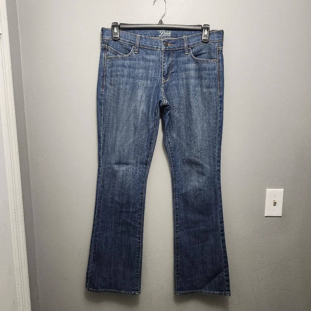 Old navy women's the diva boot cut jeans size 10 blue